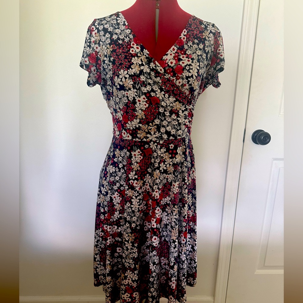 Knee length cap sleeve dress